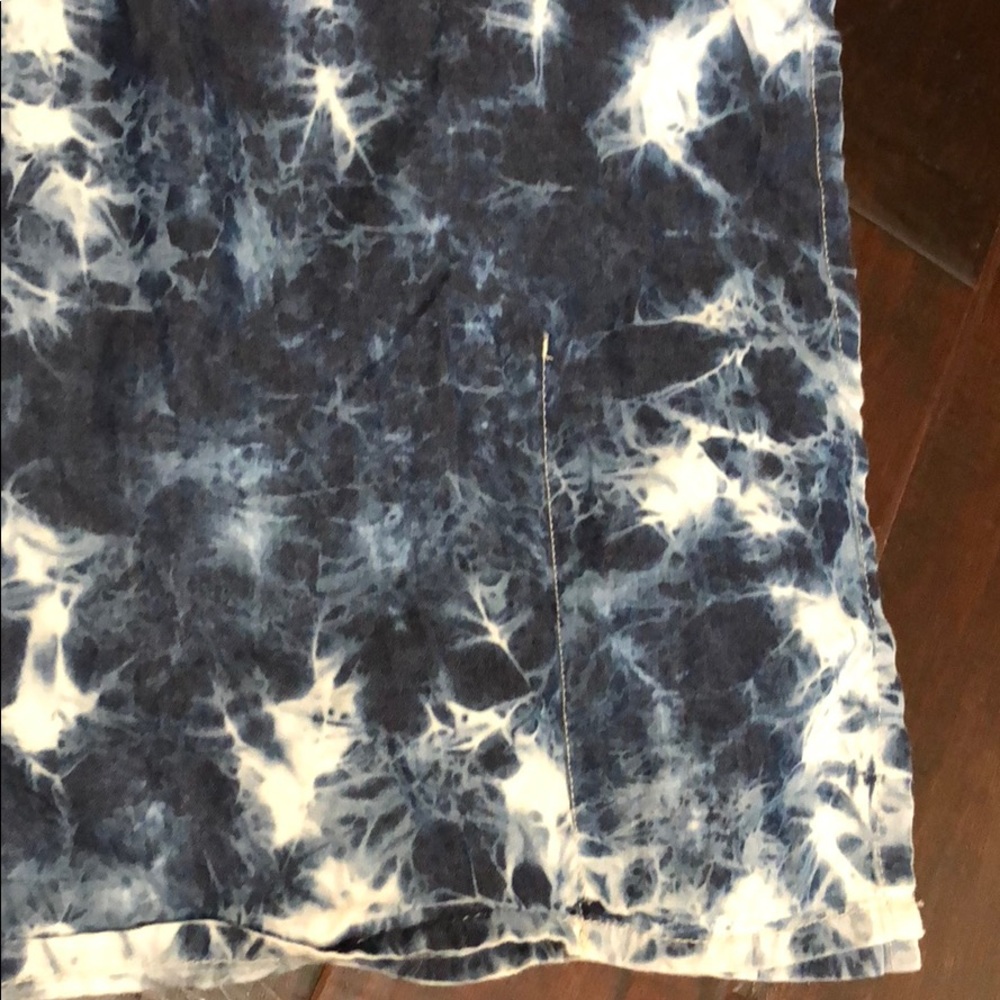 🔵⚪️ Denim Tye dye cropped top ⚪️🔵 - Picture 6 of 7